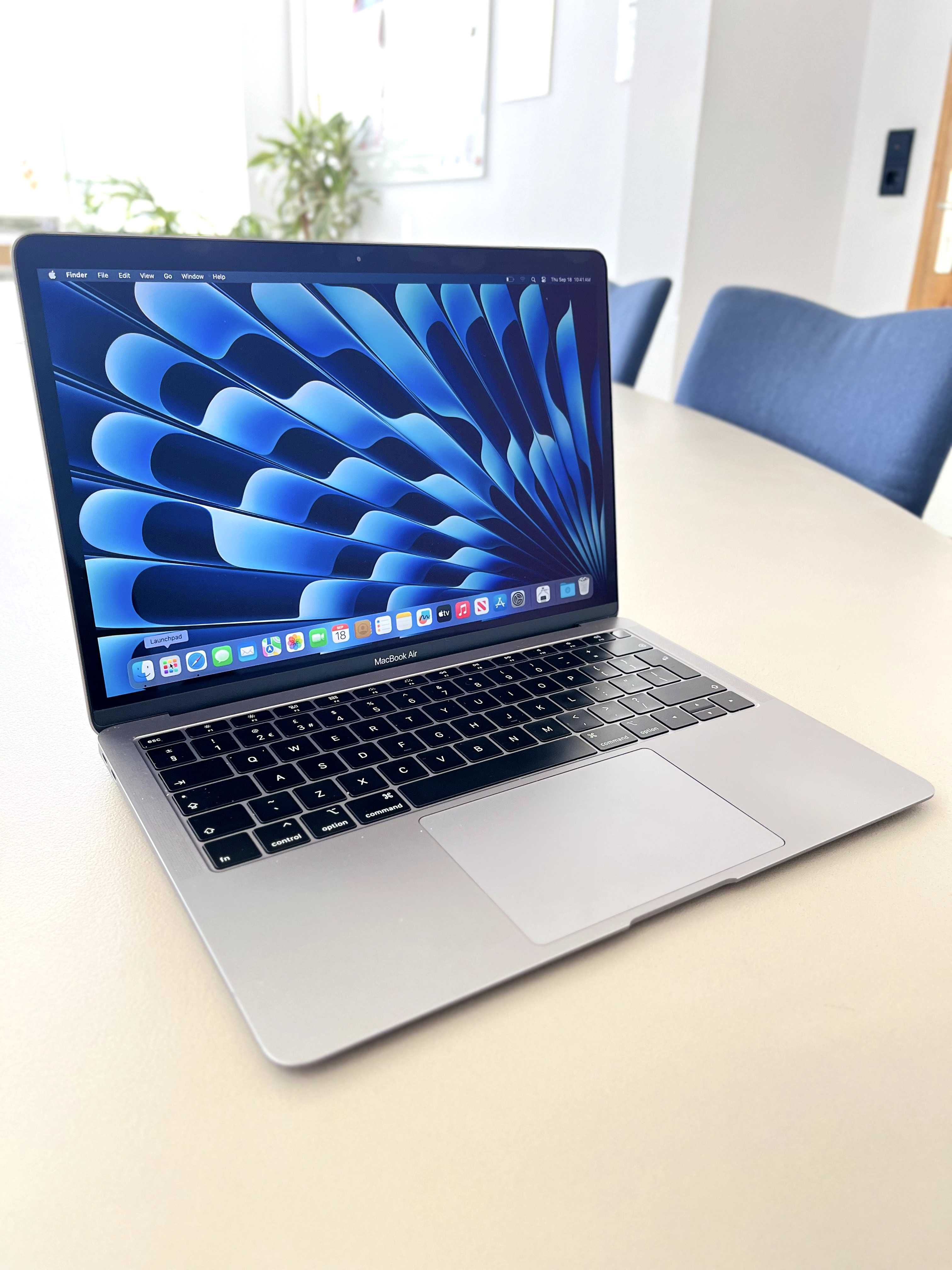 Apple MacBook AIR 13 A1932 i5 3.6Gz 16GB 512GB NVMe Space Gray
