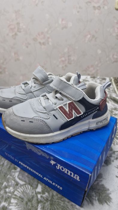 Кроссовки 27размер