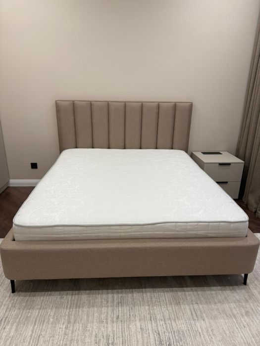 Продам кровать с матрасом ортопед.