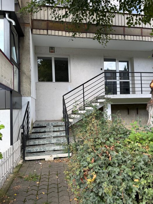 Inchiriez spatiu comercial zona Tudor