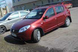 бампер/фара/капот/крыло на Рено Сандеро 2010/Renault Sandero 2012