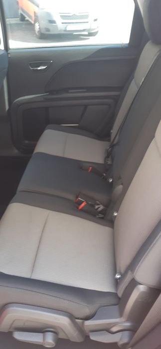 Vând  Dodge journey