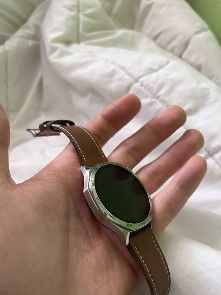 Huawei Watch GT 5 (Като нов)