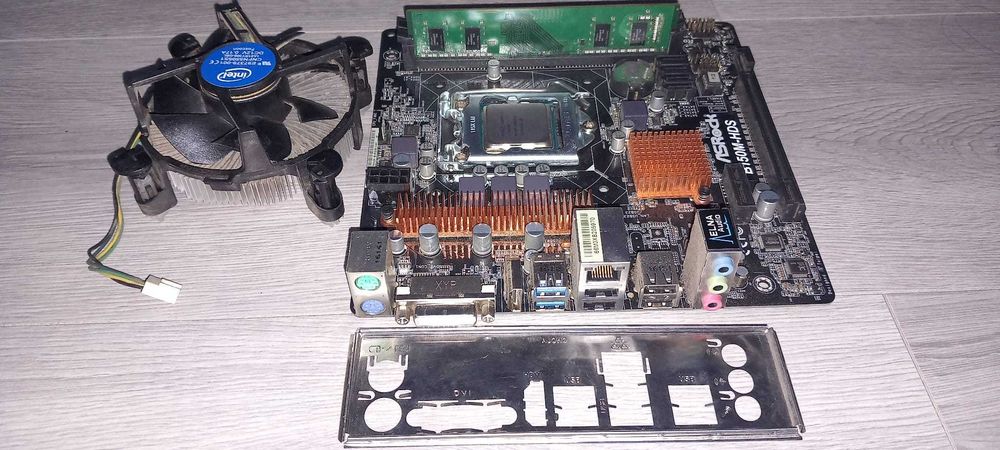 Kit performant, MB LGA 1151 ASRock B150M0HDS/i3 6098p 3,6GHz/4Gb ddr4