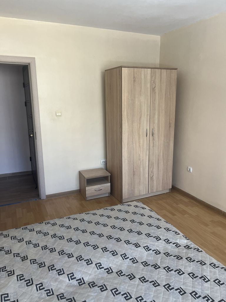 Дава се под наем Тристаен апартамент в Варна, Колхозен пазар - 85 кв.м за 510 € - Снимка #12