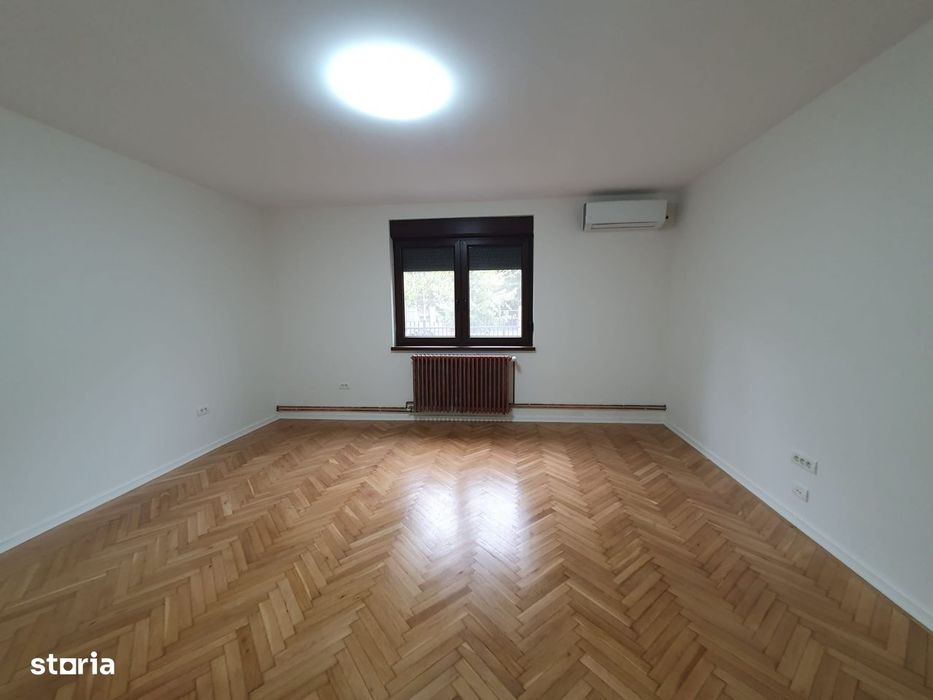 De inchiriat apartament 3 camere in vila pentru birouri