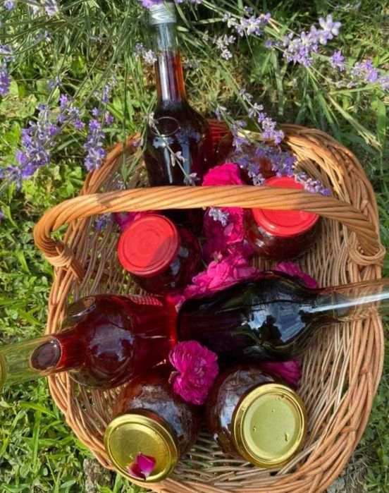 Sirop și dulceață de trandafiri – 100% naturali, preparați acasă!