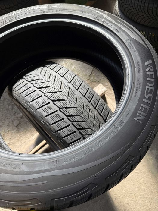 2x Anvelope Iarna 255/50 r20 - Vredestein Wintrac Xtreme S
