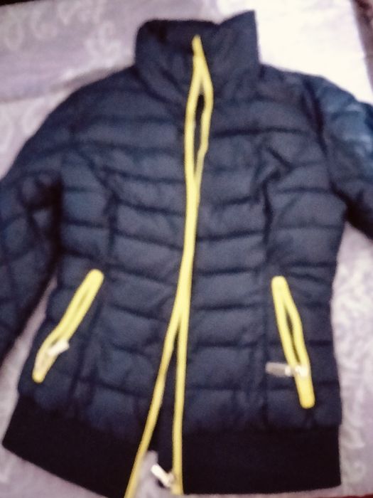 Продам куртку.в хорошемсостоянии