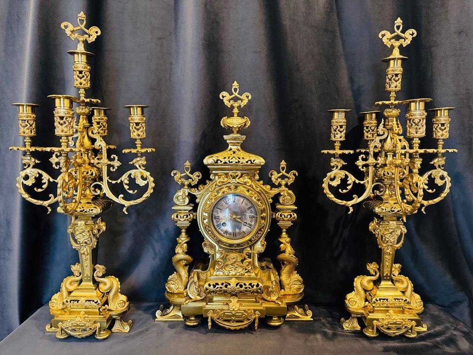 Set Ceas semineu si sfesnice Ludovic XIV 1800-1880 bronz masiv