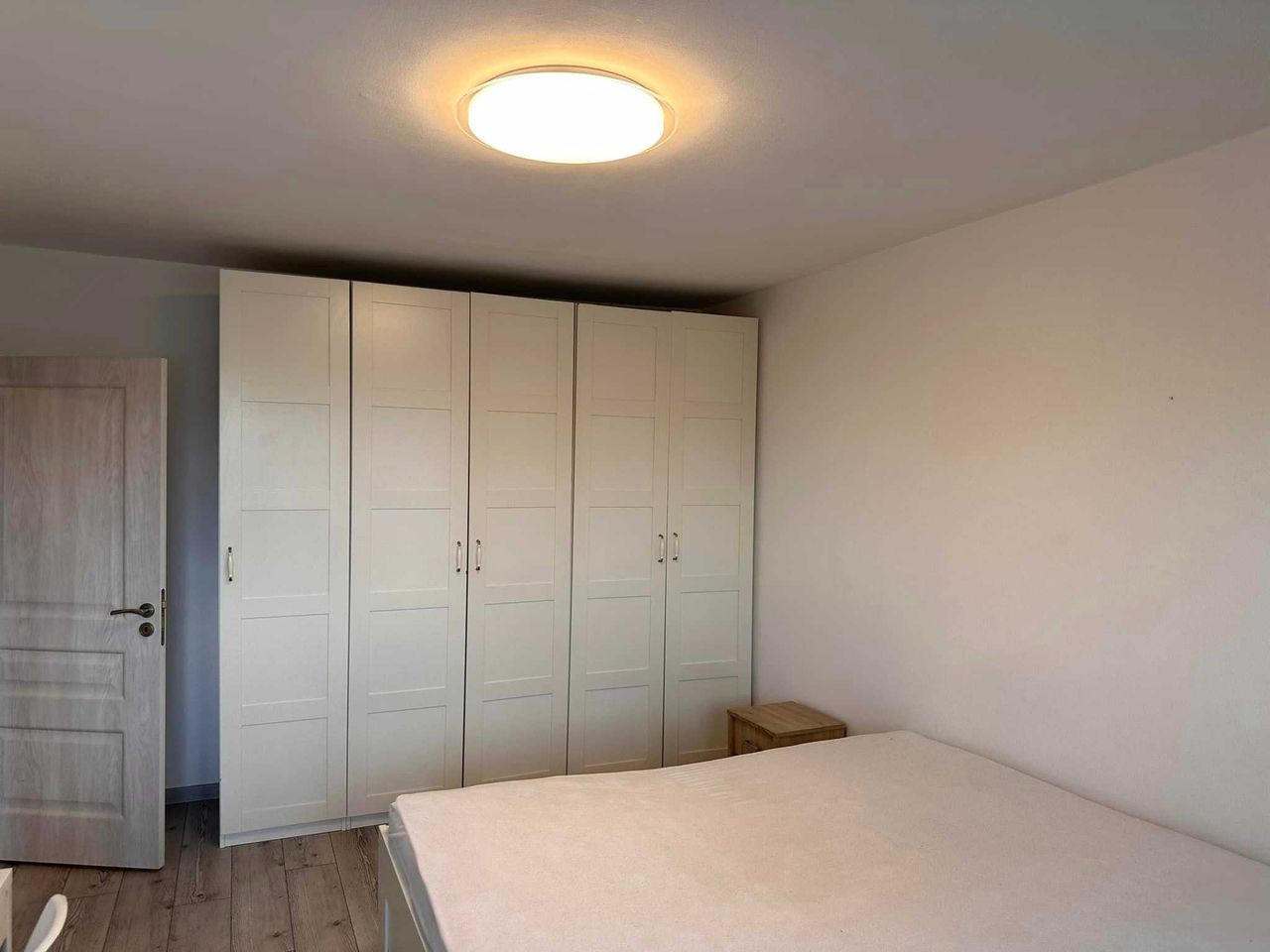 Дава се под наем Тристаен апартамент в Варна, Чайка - 100 кв.м за 612 € - Снимка #11