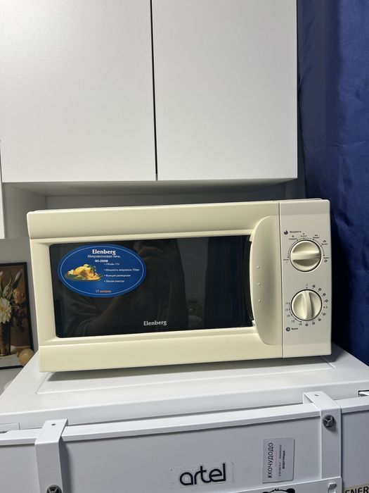 Микроволновка продам