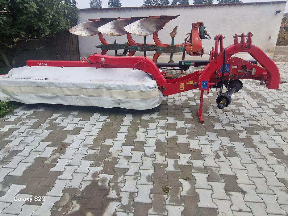 Vând cositoare Lely