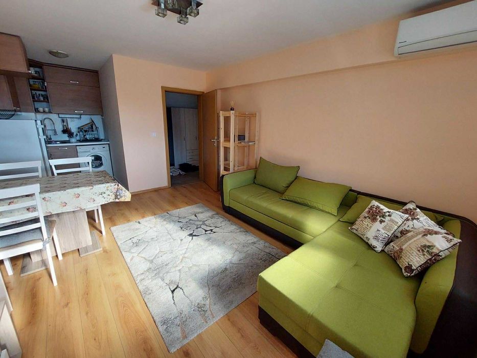 Двустаен ап. под наем в кв. Хладилника