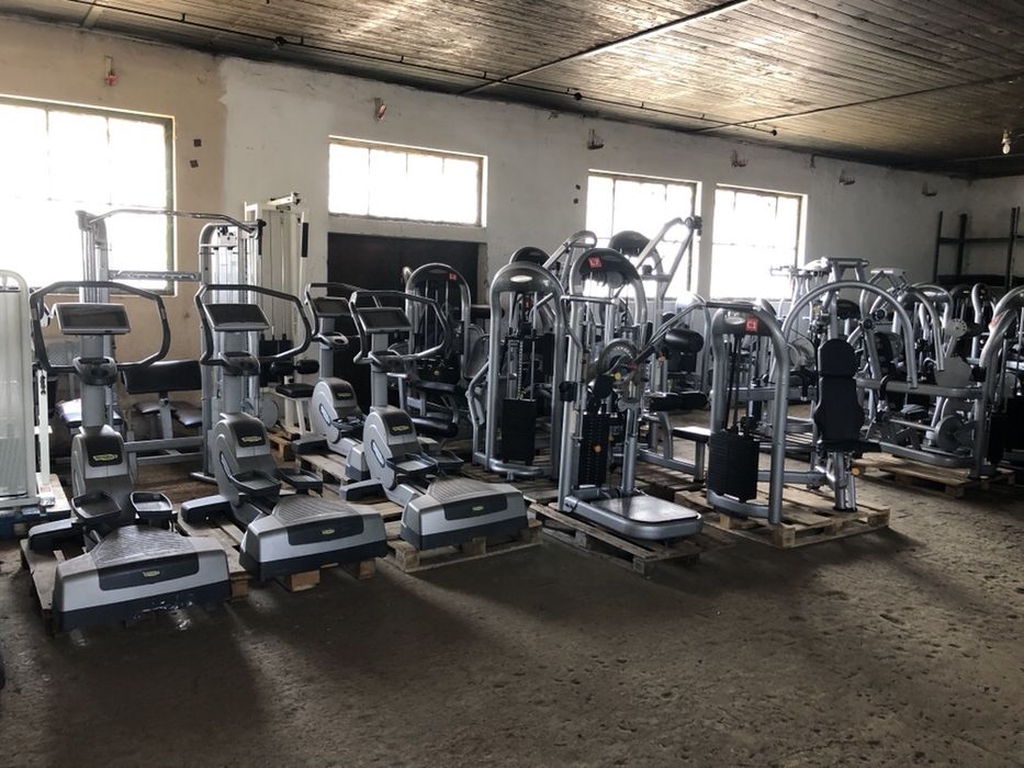 Depozit aparate fitness technogym