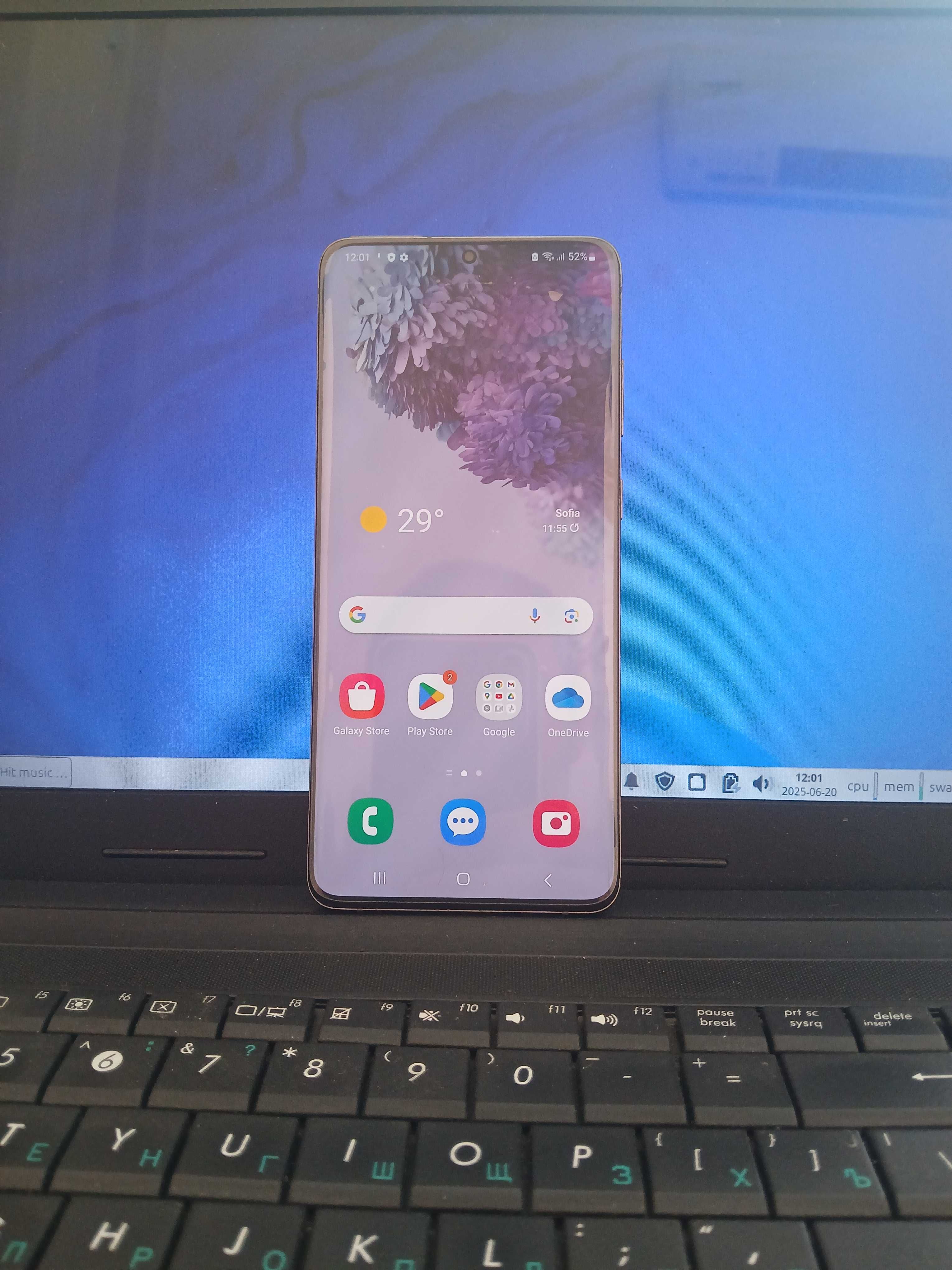 Продавам идеален Samsung S20 plus 5G оригинален екран нов гръб