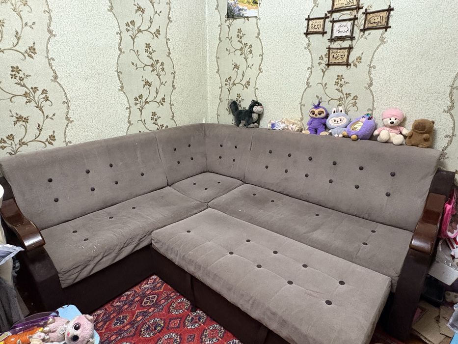 Продается большой уголок в отличном состоянии