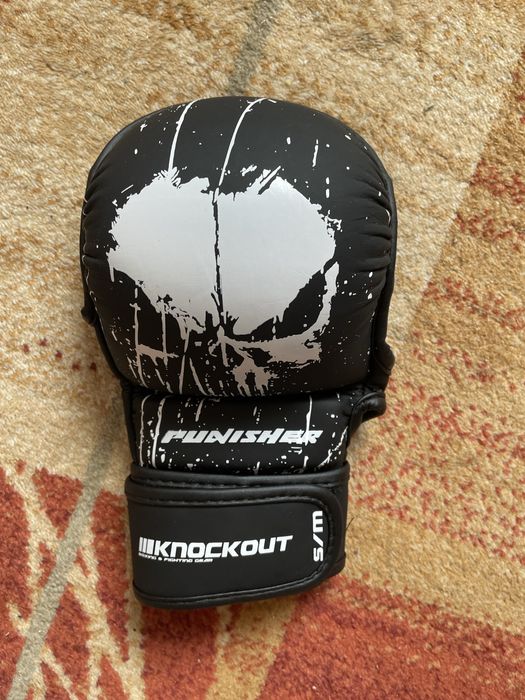 Manusi mma sparring punisher