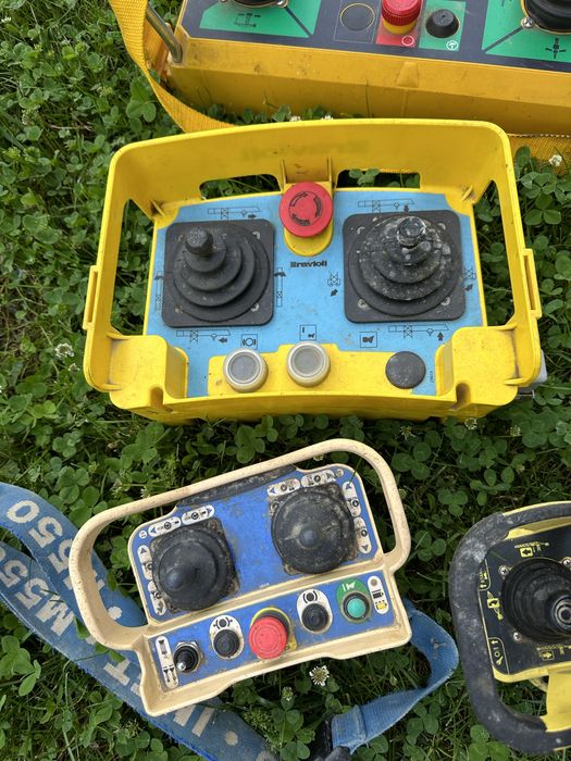 Radio telecomenzi pentru macara manitou etc