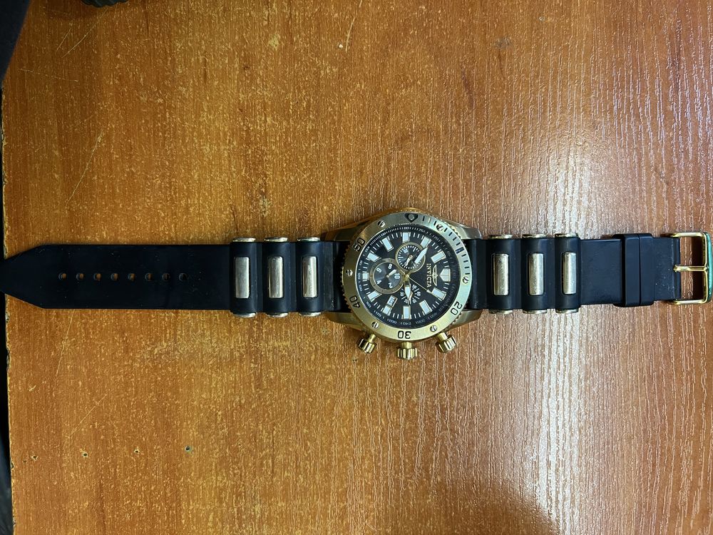 Часовник INVICTA