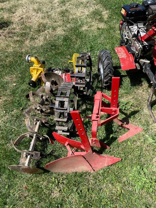 Vând Motocultor Zanetti ZBM200C+accesorii