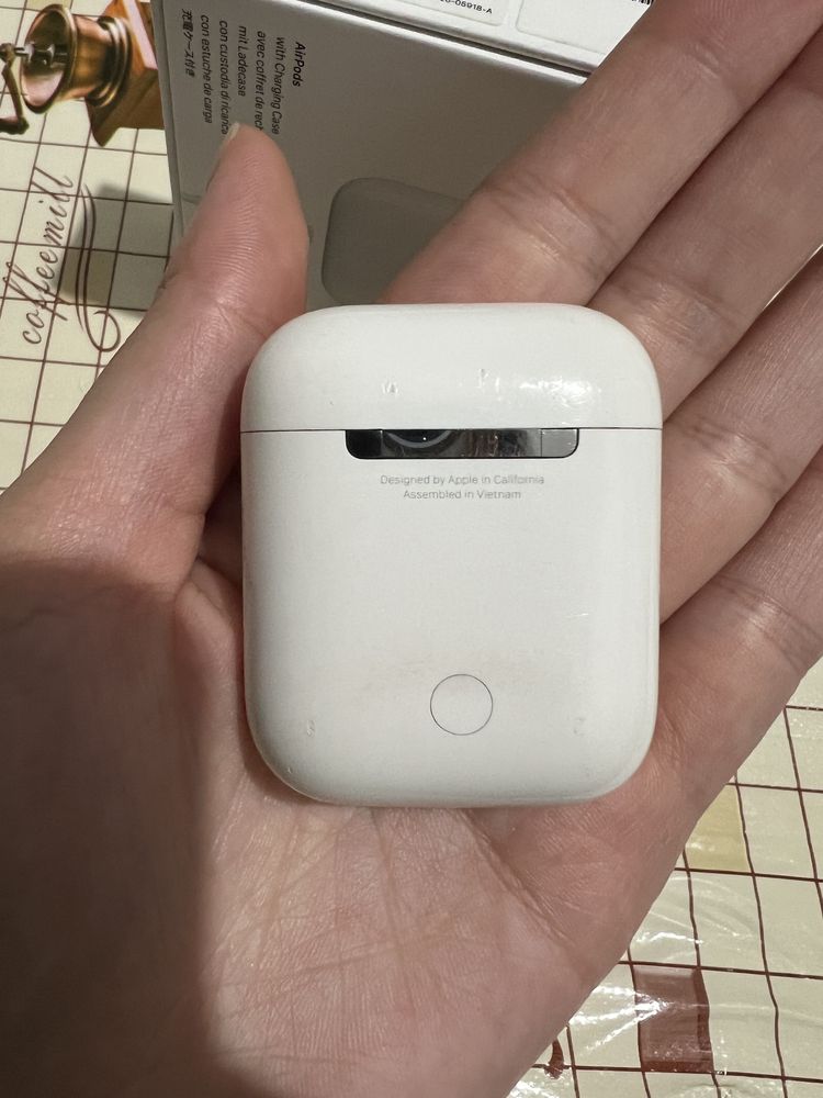 Airpods with charging case