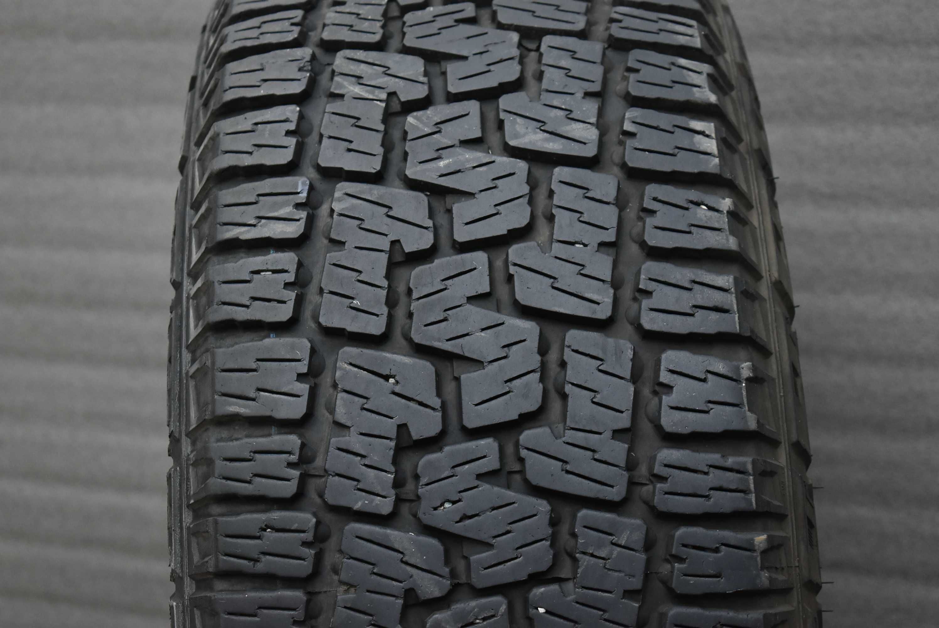 1бр. Гума 275/60/20 All TERRAIN