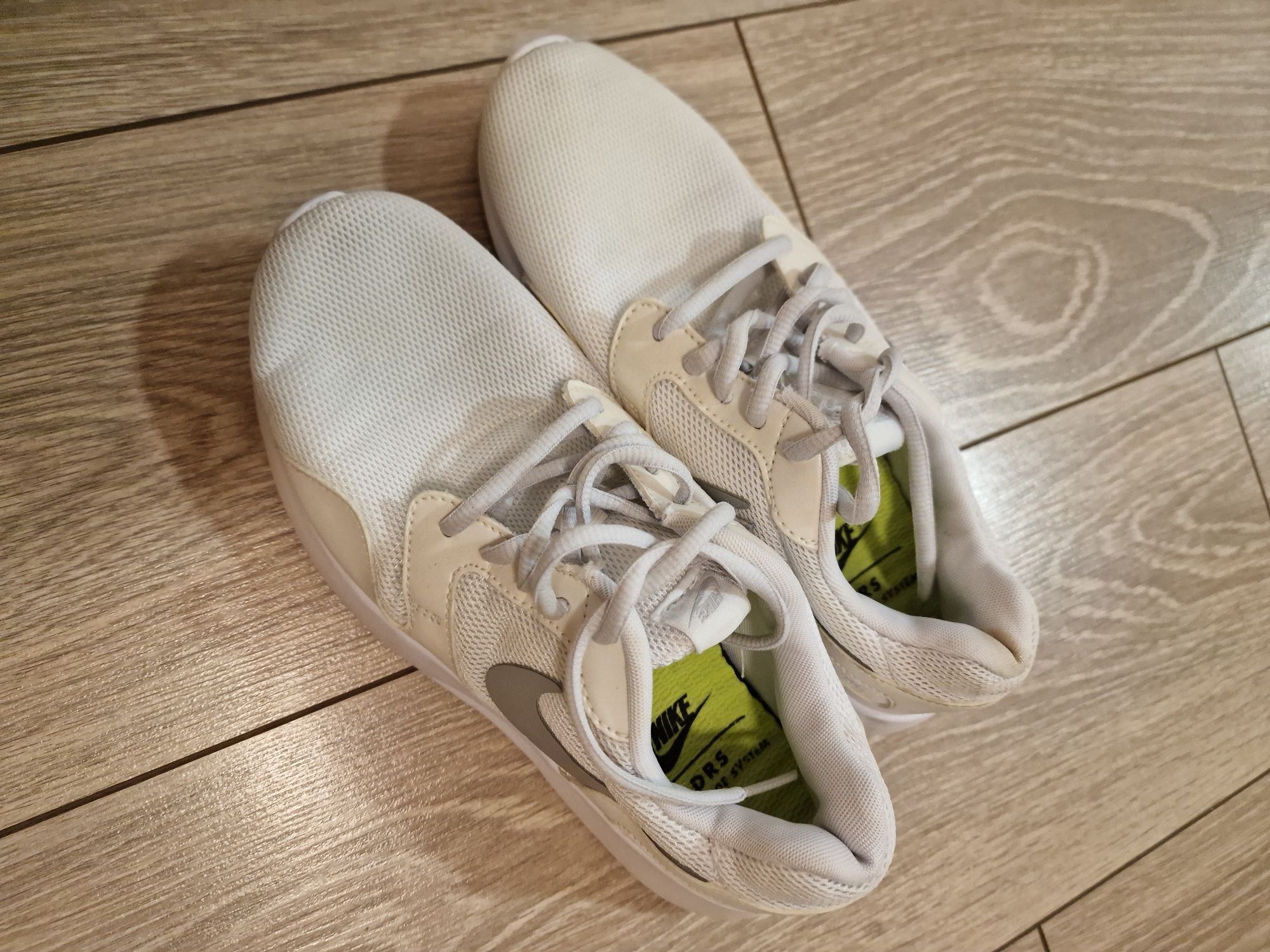 Дамски маратонки Nike 39