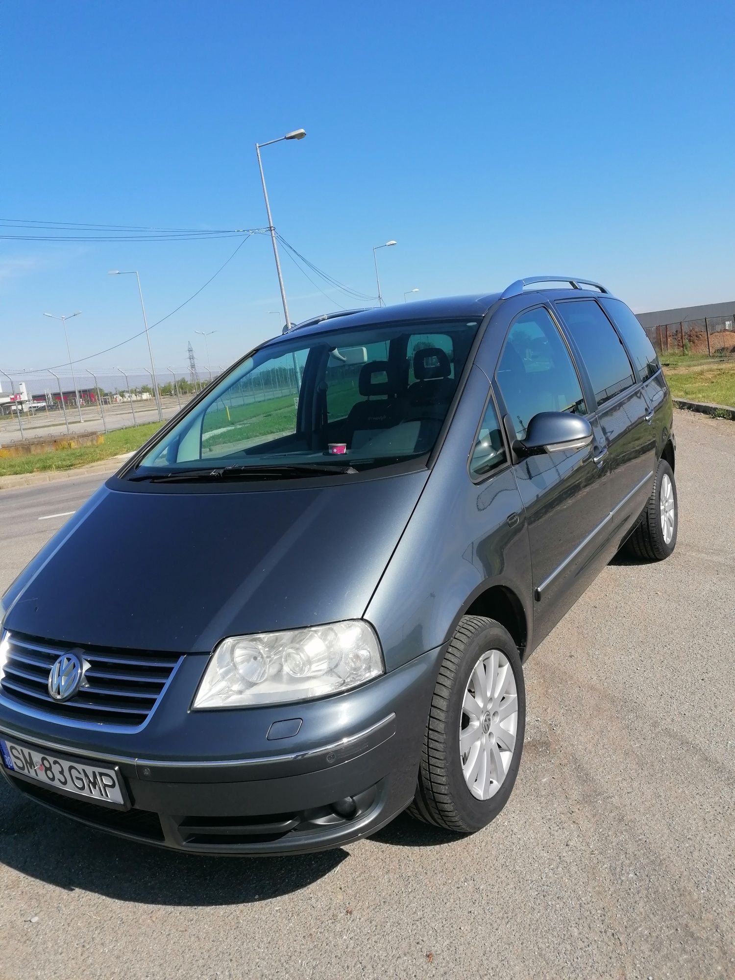 Vând vw sharan 1.9 tdi