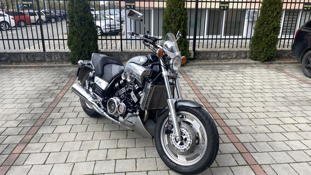 Yamaha Vmax 1200