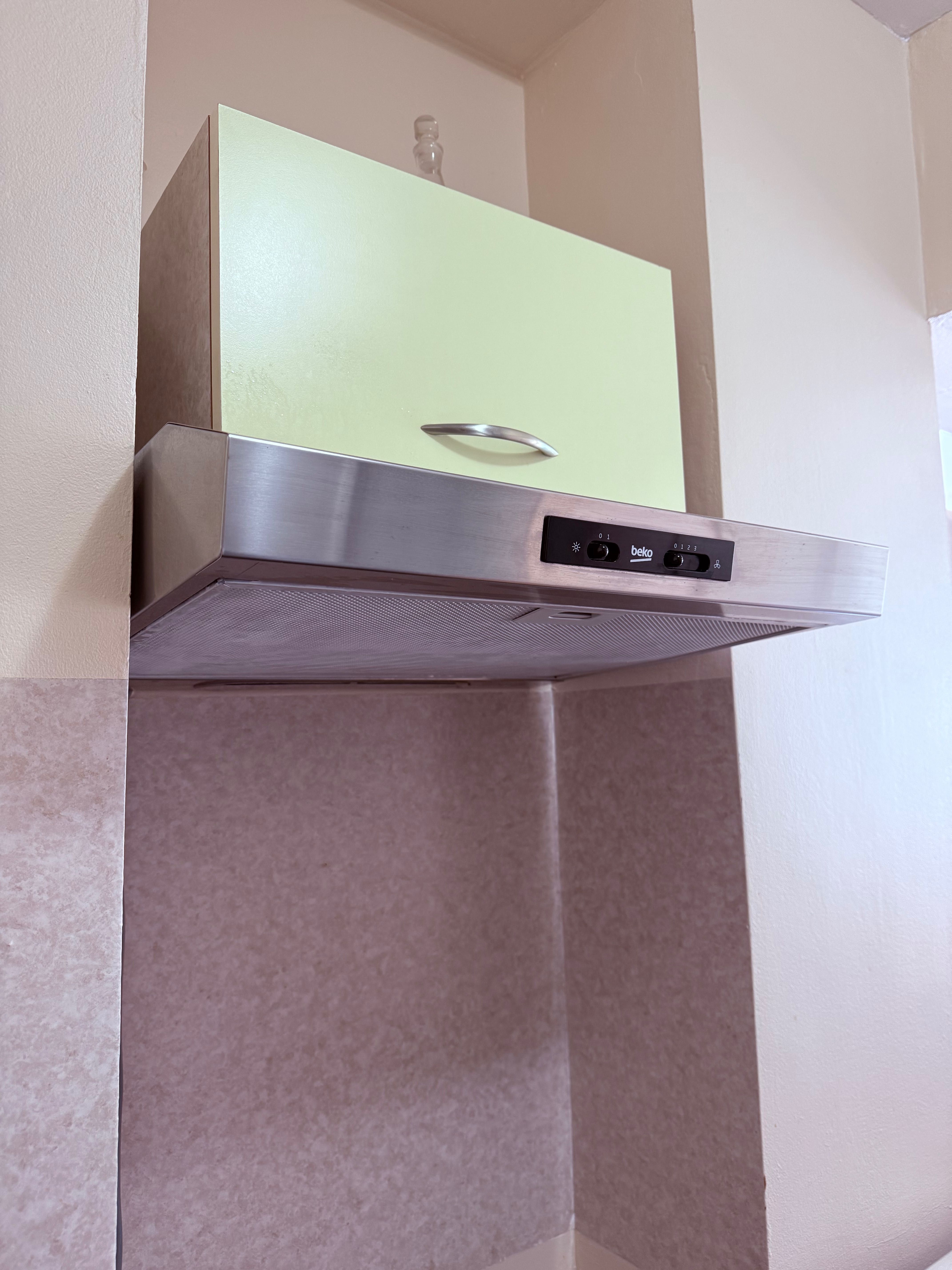 Абсорбатор с филтър от активен въглен BEKO