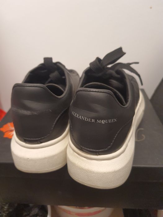 Vând adidași damă