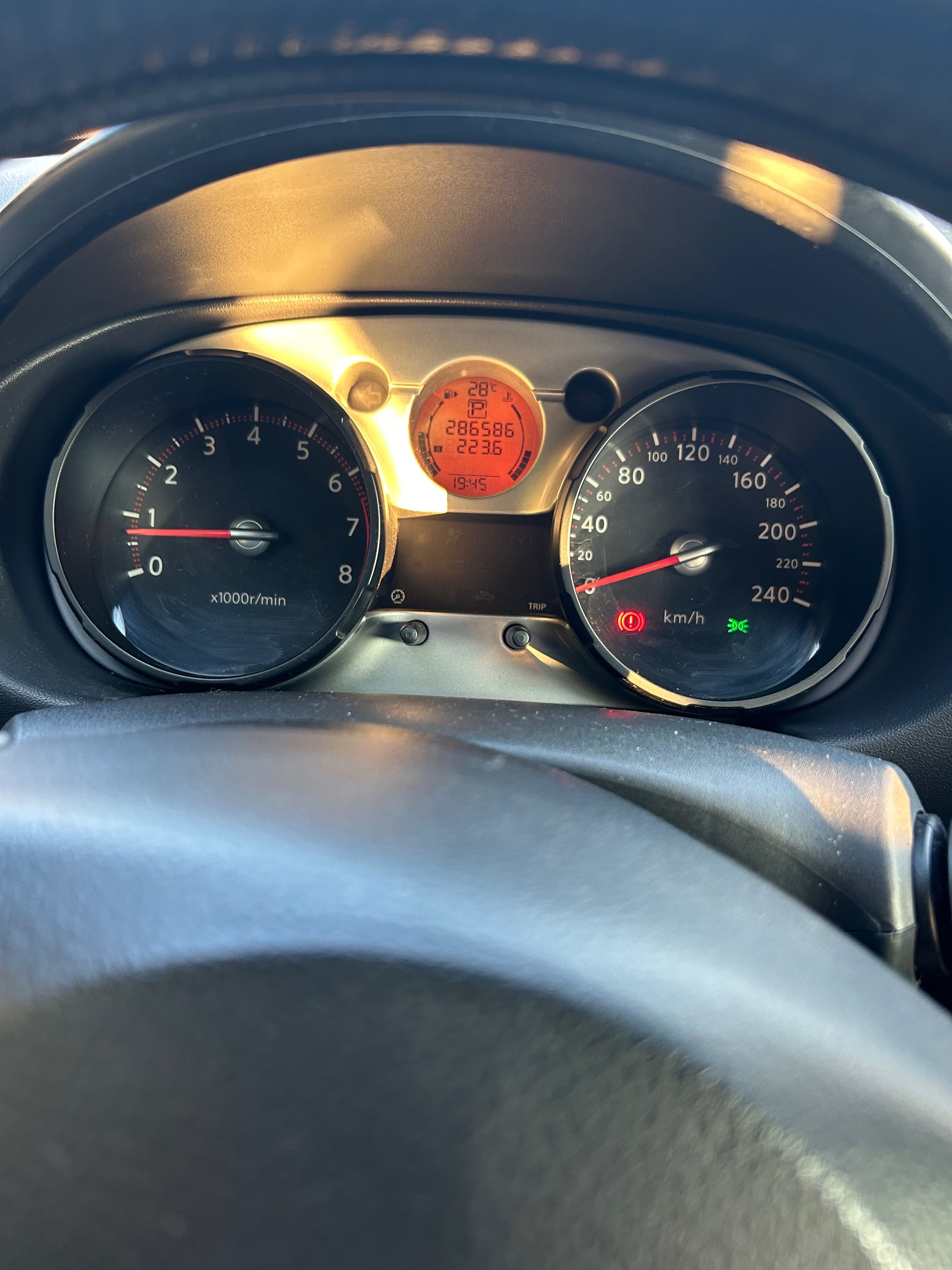 Nissan Qashqai 2.0, бензин, автоматик, 2007 год.