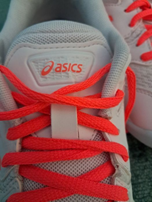 Дамски маратонки Asics
