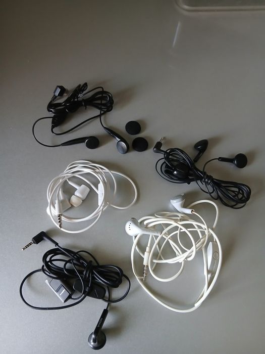 Наушники Nokia, ALKATEL,Samsung.