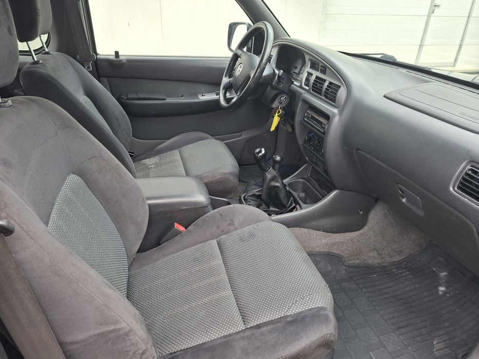 Vând Mazda B 2500 Diesel 4x4