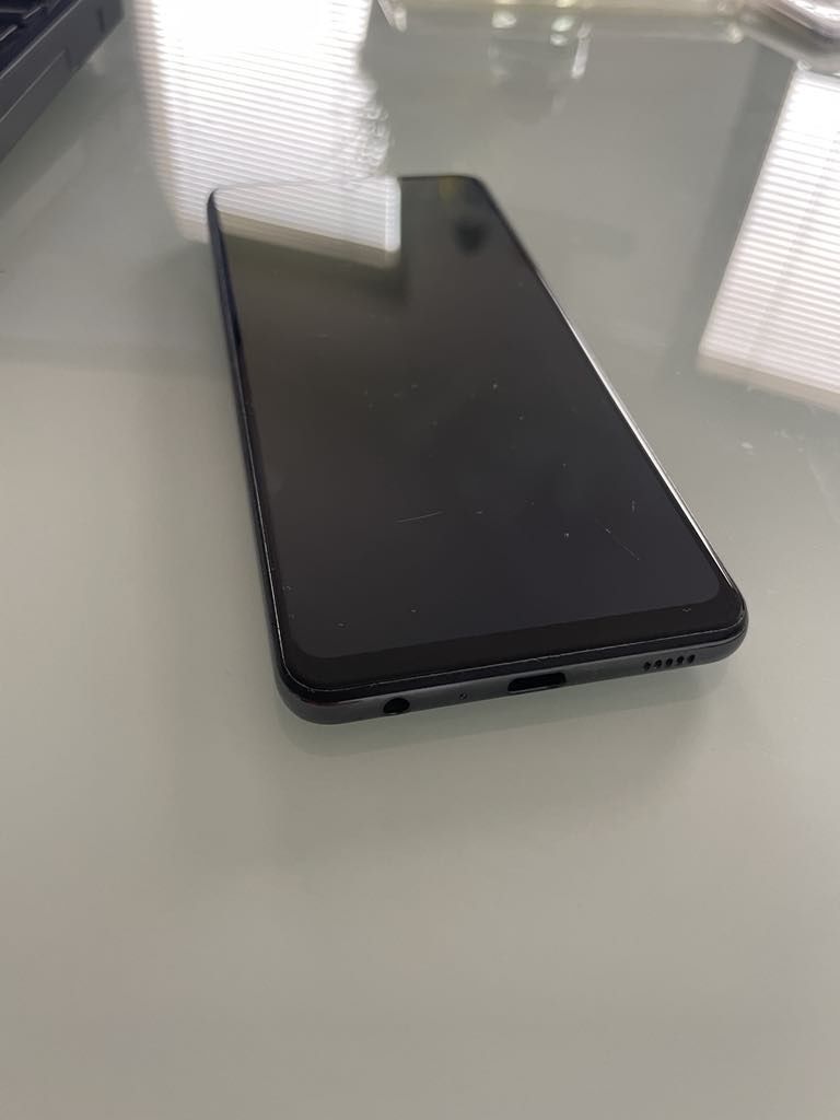Samsung A 32 ,dual SIM,128 GB,4GB RAM,4G
Awesome black