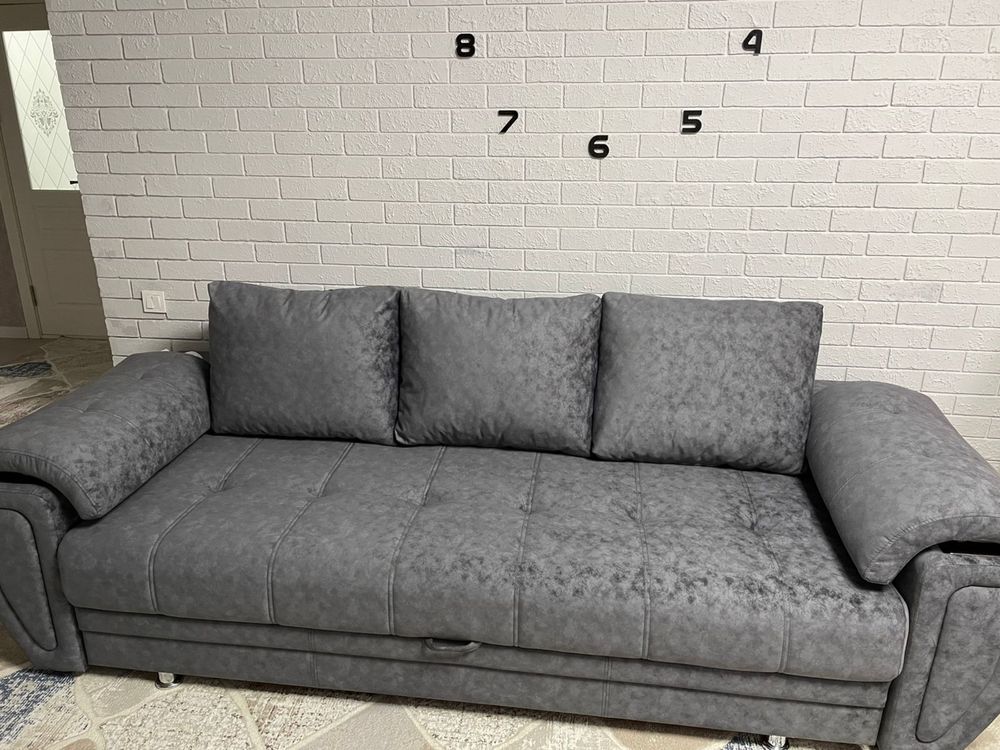 Продам отличный диван!!!