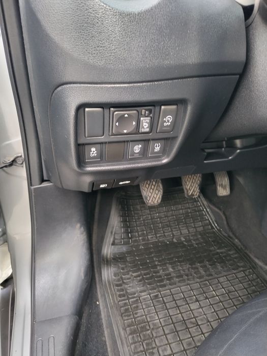 Vând Nissan juke