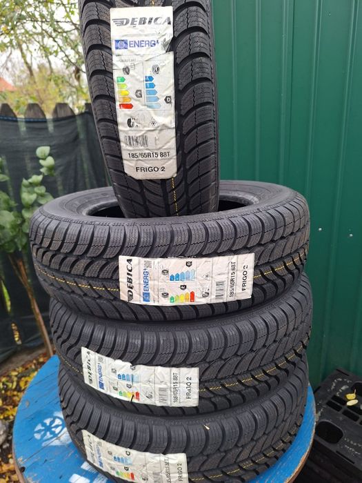 Vând 4 cauciucuri noi de iarna Debica