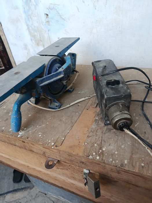 Рубанок электрический