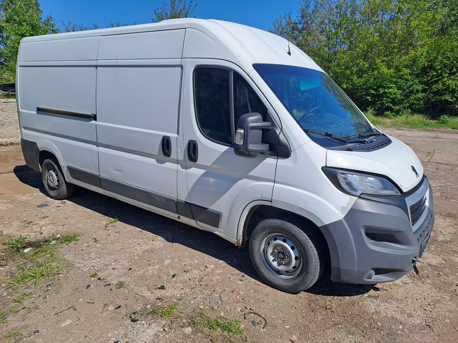 Dezmembrez  Peugeot  Boxer 2017 cod motor AH03-AHM