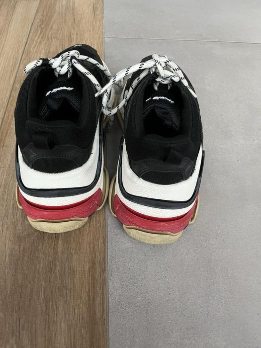 Оригинални Balenciaga Triple S