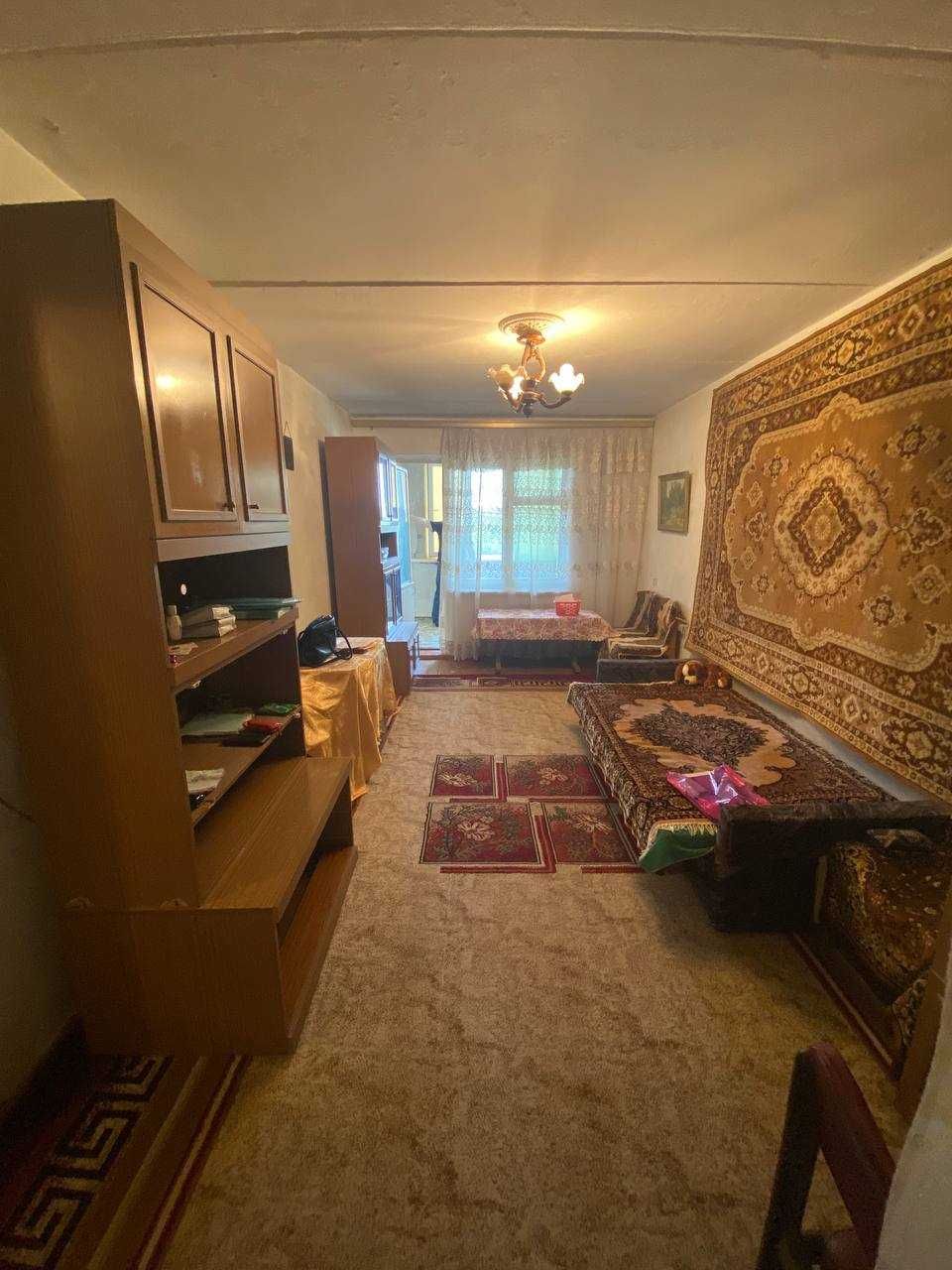 4х комнатная квартира в кирпичном доме, имеется 6м балкон, ул.Гагарина