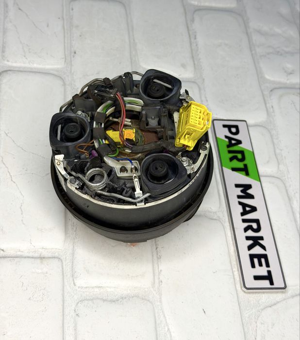 Гръмнал AIRBAG волан AUDI A3 8V 8V0880201DP