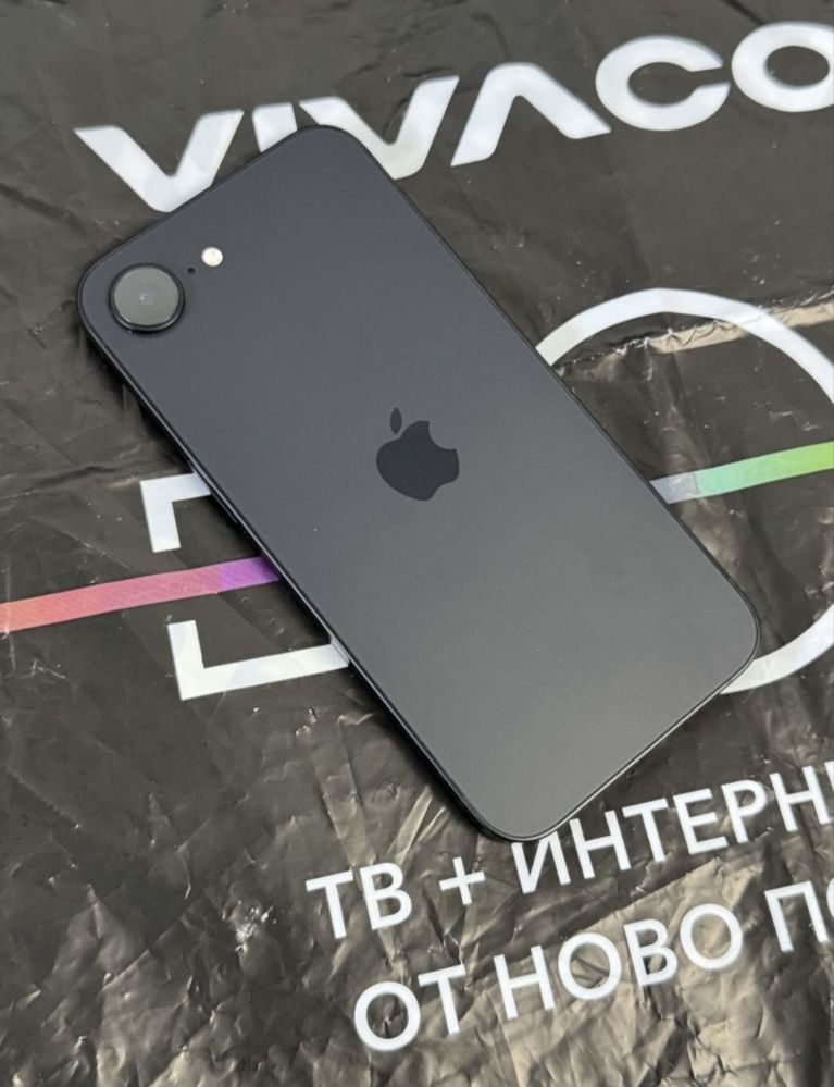 КАТО НОВ 128GB iPhone 16e wallet Гаранция от Vivacom до 2027 Black