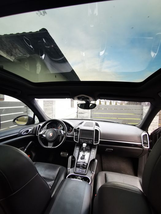 Porsche Cayenne S Hybrid 3.0