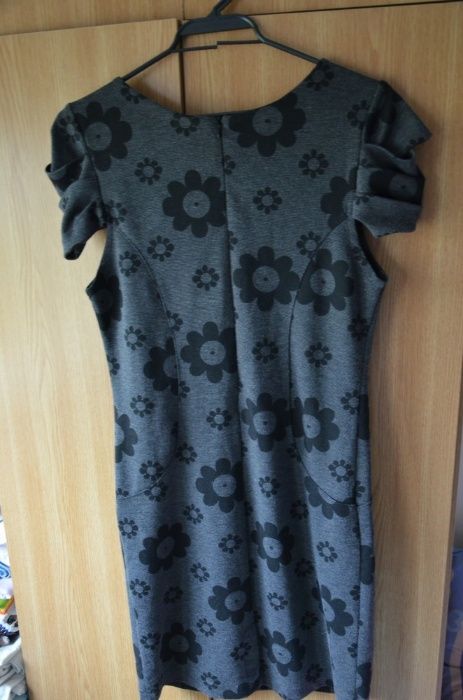 Rochie ITALY mar. M/L / Rochie superba dama, originala