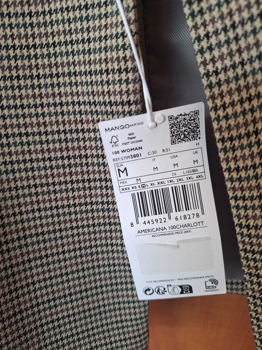 Актуално сако Mango