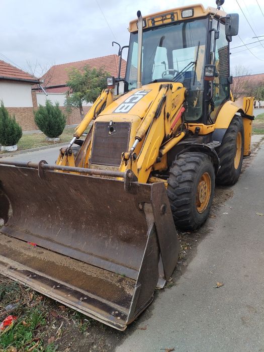 Vind buldoexcavator jkb din 2002 se poate vedea in arad